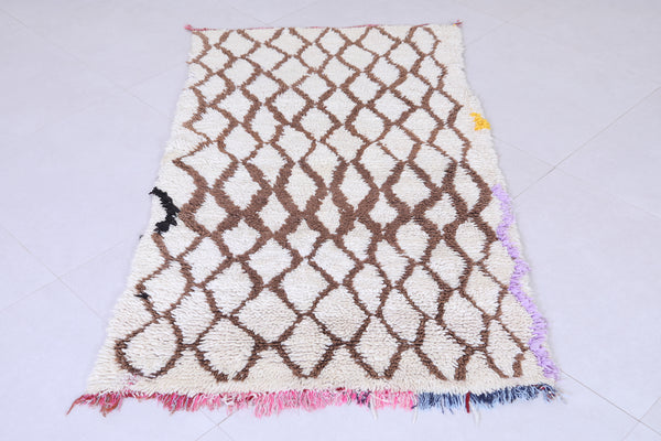 Vintage handmade moroccan berber rug 2.9 FT X 5.2 FT