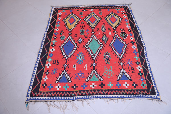 Authentic Moroccan rug - 4.6x5.9 FT vibrant handwoven carpet