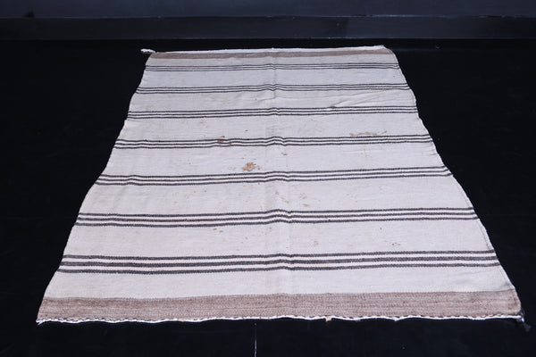 Flatwoven berber handmade moroccan rug - 4.7 FT X 7.5 FT