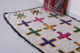 Vintage handmade moroccan berber rug 2.8 FT X 5.5 FT