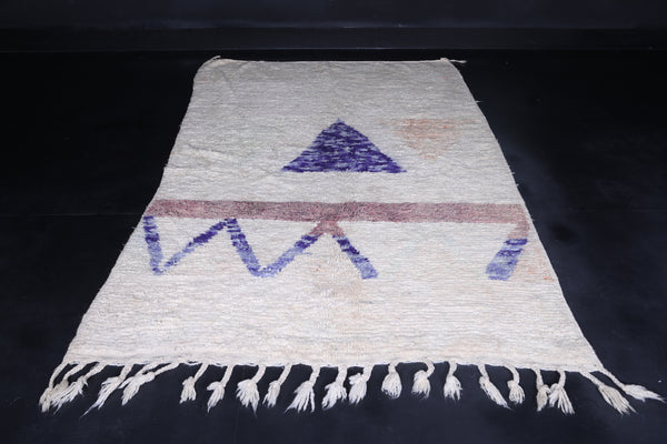 Vintage Handmade Contemporary Berber Rug | 5 FT X 8.1 FT