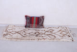 Vintage handmade moroccan berber rug  2.6 FT X 5.5 FT