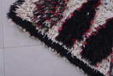 Vintage handmade moroccan berber rug 2.5 FT X 5.3 FT