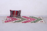 Vintage handmade moroccan berber rug 2.3 FT X 5.6 FT