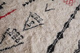 Handmade azilal Moroccan berber Rug 6 FT X 8.3 FT