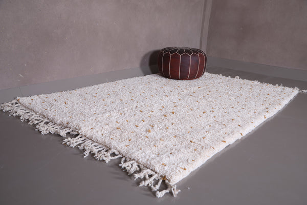Dotted white custom moroccan rug – Handmade luxury