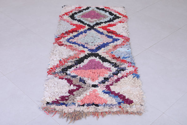 Vintage handmade moroccan berber rug 2.4 FT X 6 FT