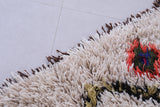 Moroccan rug 2.9 FT X 5.3 FT