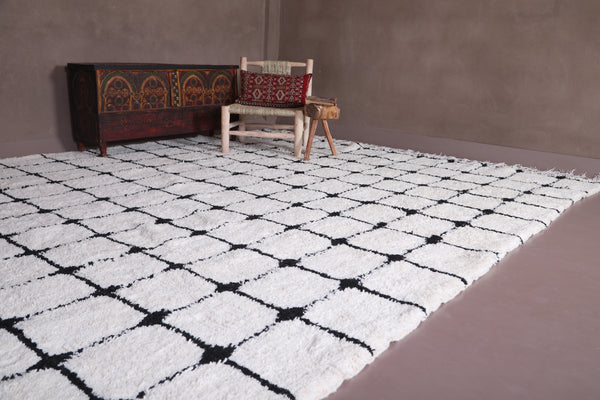 White Moroccan rug – Handmade black checkered design