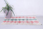 Vintage handmade moroccan berber rug 2.6 FT X 5.3 FT