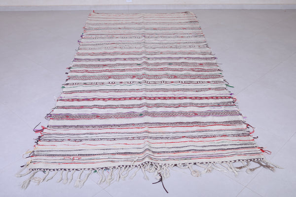 Vintage handmade Moroccan berber rug - 4.8x10.5 FT