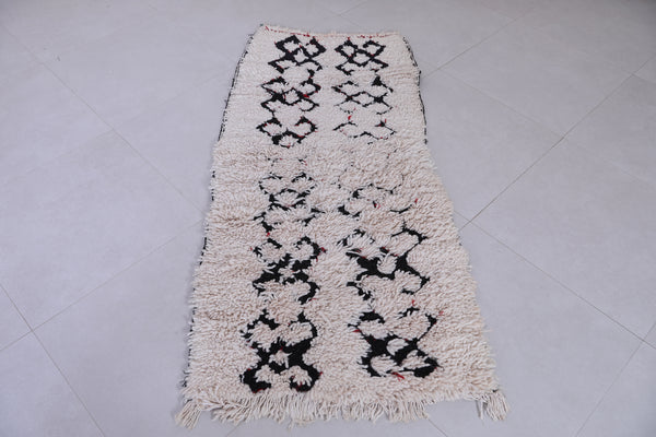 Handwoven Moroccan rug 2.5 x 5.7 ft | Bold black & white design