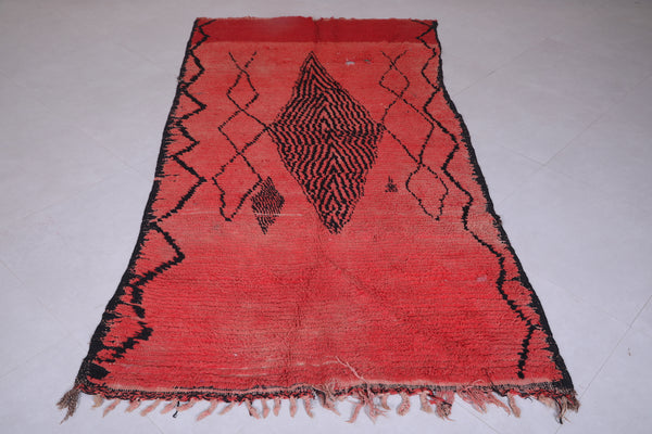 Red handmade Moroccan rug | 4.3 x 8.3 ft | Bold berber design