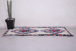 Dazzling handmade berber Moroccan rug - 2.9 FT X 7.7 FT