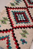 Handmade berber Moroccan wool rug - 3.2 FT X 5.5 FT