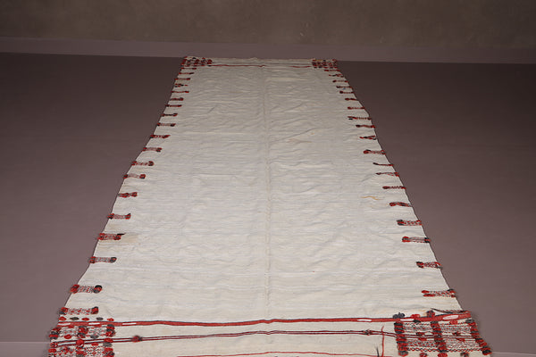 Stunning runner berber Moroccan rug , 4.3 FT X 12.2 FT