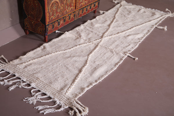 White custom Moroccan rug – Elegant handmade runner