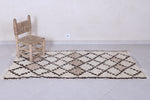 Elegant Moroccan Berber Rug – 2.8 x 6.3 ft, Neutral Diamond Pattern