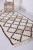 Elegant Moroccan Berber Rug – 2.8 x 6.3 ft, Neutral Diamond Pattern