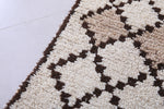 Elegant Moroccan Berber Rug – 2.8 x 6.3 ft, Neutral Diamond Pattern