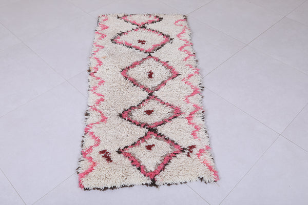 Charming Moroccan berber rug - Pink accents 2.3 x 4.9 ft