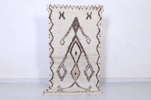 Moroccan rug 2.5 X 5.6 FEET