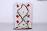 Moroccan rug 2.9 FT X 5.3 FT