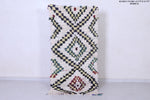 Vintage handmade moroccan berber rug 2.7 FT X 5.7 FT