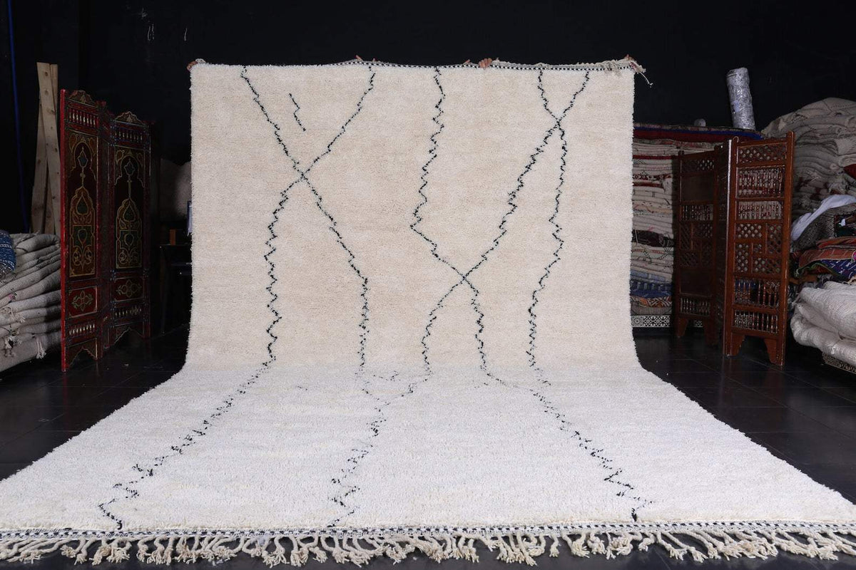 Handwoven White Moroccan Rug with Black Minimalist Patterns – Beni ...